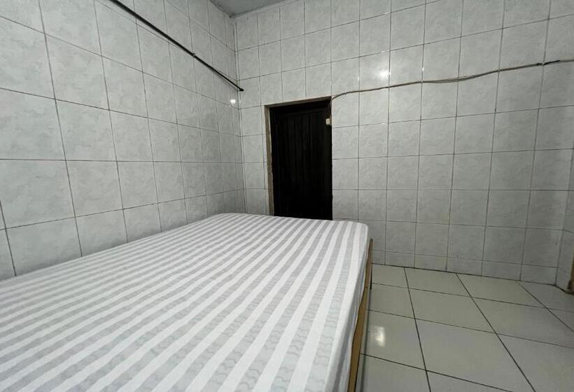 Номер Стандарт, Oyo 93429 Pondok Surya