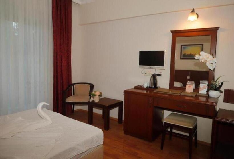 Номер Стандарт Индивидуальный с Балконом, Astoria Park Hotel & Spa All Inclusive
