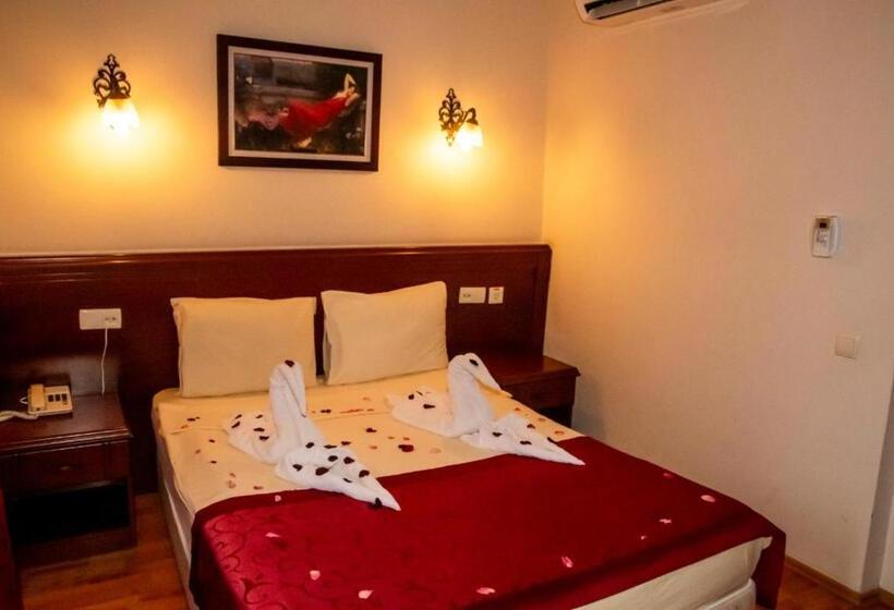 Номер Стандарт Индивидуальный с Балконом, Astoria Park Hotel & Spa All Inclusive