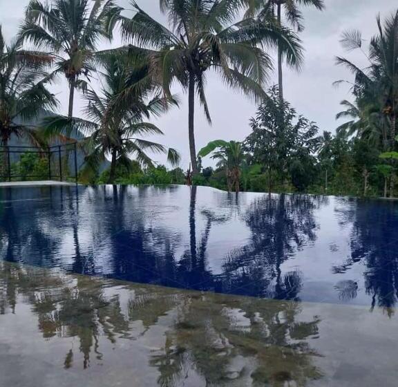 이코노미 룸, Sekumpul Bali Hidden Space