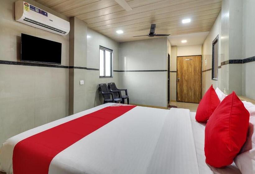 Номер Стандарт, Oyo Flagship Sri Lodge