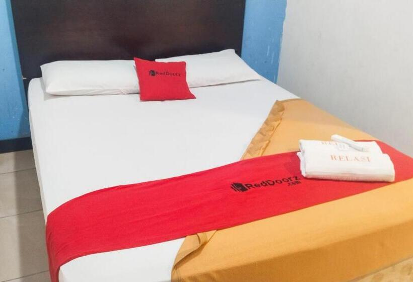 标准间, Reddoorz Near Living Plaza Palembang