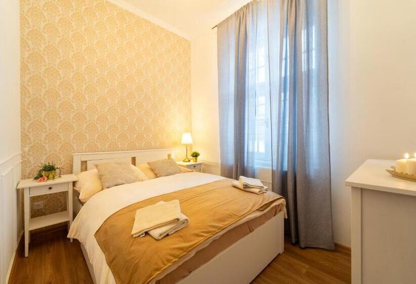 Апартаменты 2 Спальни, Resort červený Dvůr