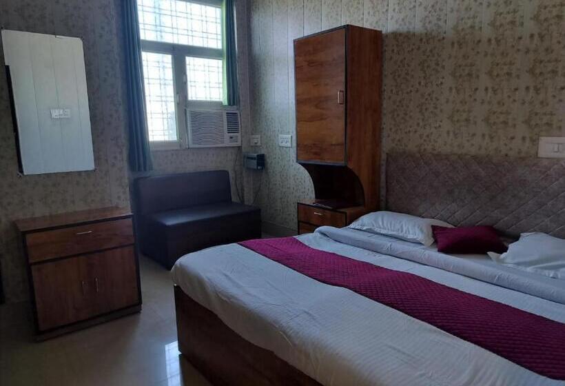 标准间, Eagle Nest Guest House