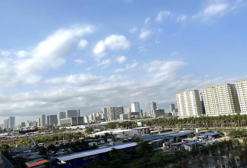 バルコニー付きデラックスルーム, Shore Residences Moa Dynastel Staycation