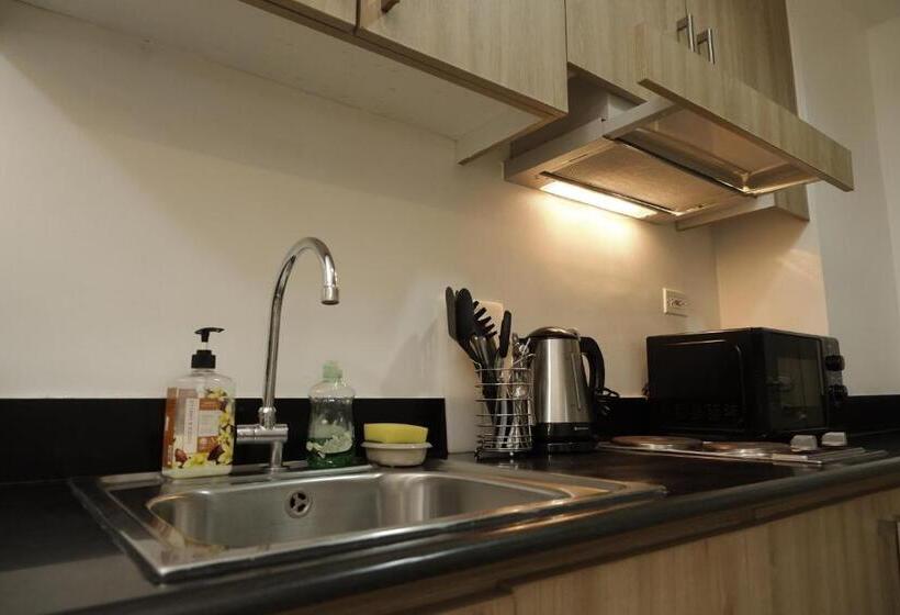 デラックススイート, Shore Residences Moa Dynastel Staycation