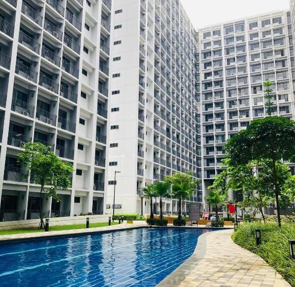 バルコニー付きデラックスルーム, Shore Residences Moa Dynastel Staycation