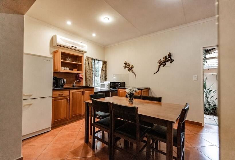 Семейный Номер, Selati 103 Guest Cottages