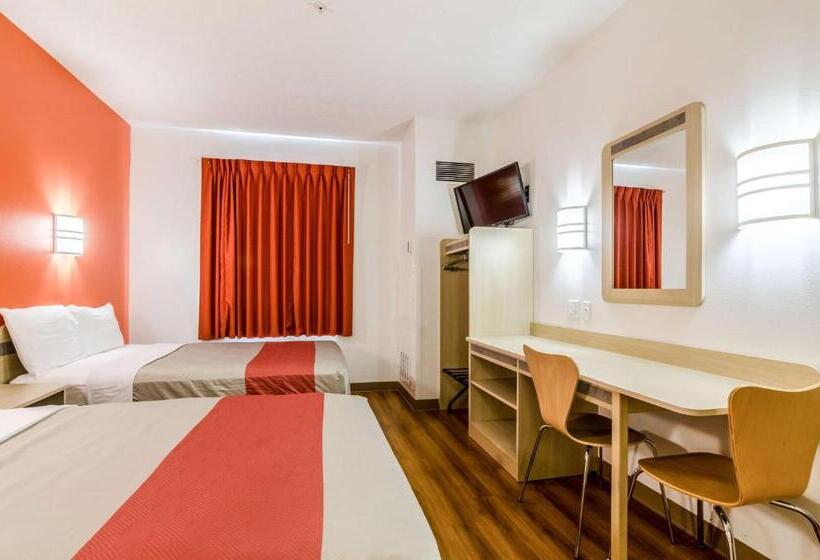 חדר דלוקס לארבעה, Motel 6 Kearney, Ne