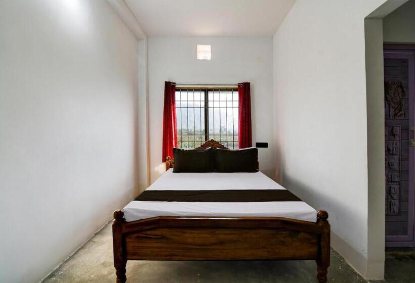 Трехместный Номер Классика, Hill View Lodge &