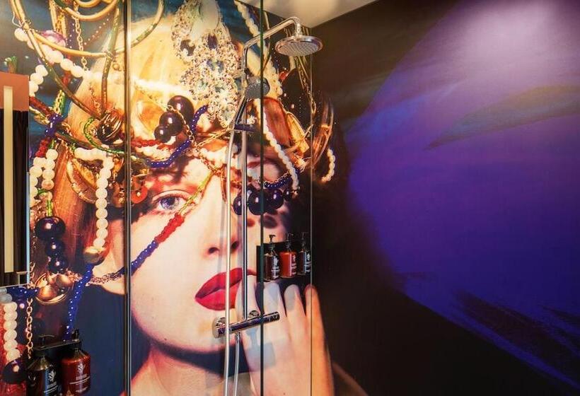 اتاق سوپریور, Bunk Hostel Utrecht