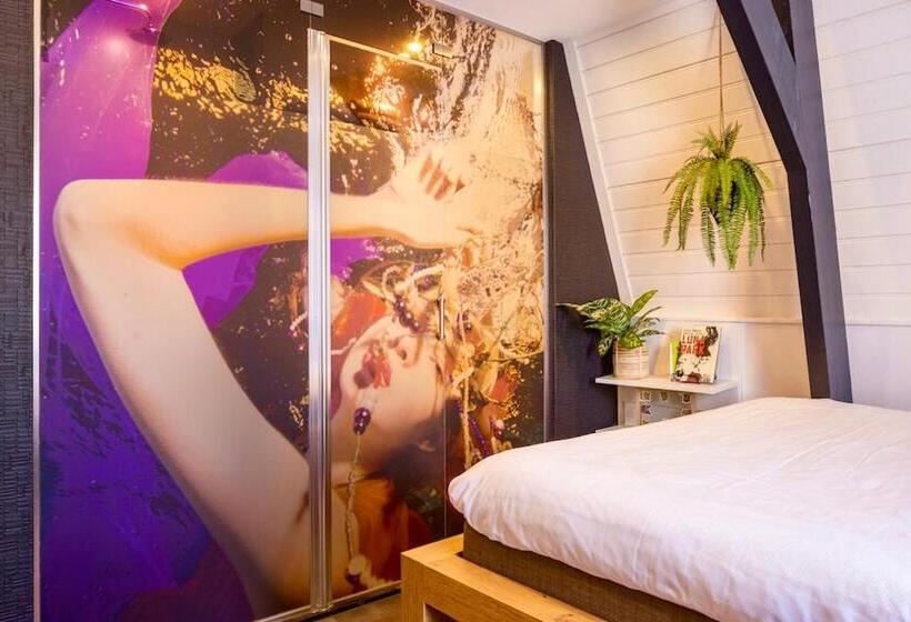 اتاق استاندارد سه نفره, Bunk Hostel Utrecht