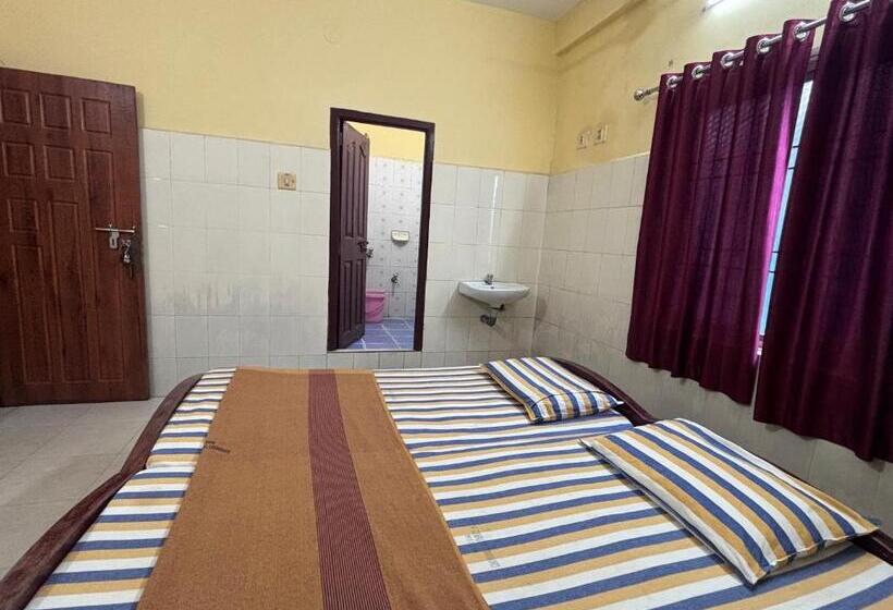 经济型三人房间, Chinmayi Tourist Home   Opposite To Temple Only 50 M