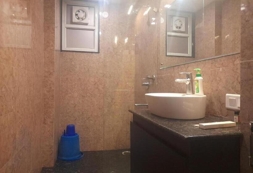 Номер Deluxe, Variety Inn