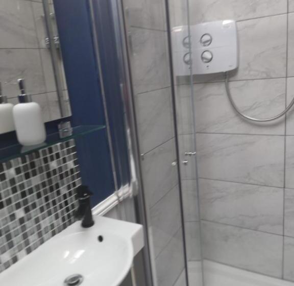 디럭스 룸, Tess S Guest House R95k6n1 This Property Is Unsuitable For Children Under 12 Years Old