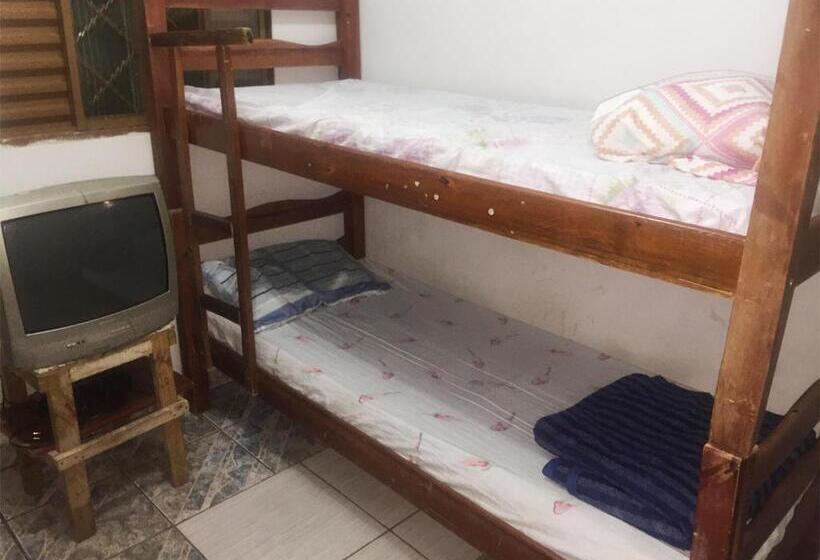 הכלכלה חדר לארבעה עם מקלחת משותפת, Atlantic Hotel   Campo Grande