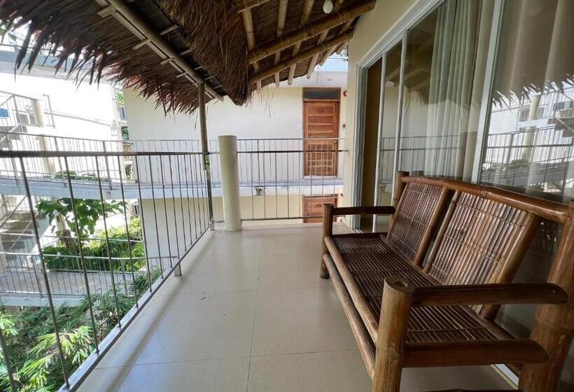 스탠다드 발코니 룸, Amor Double Room Fan Room With Swimming Pool Access
