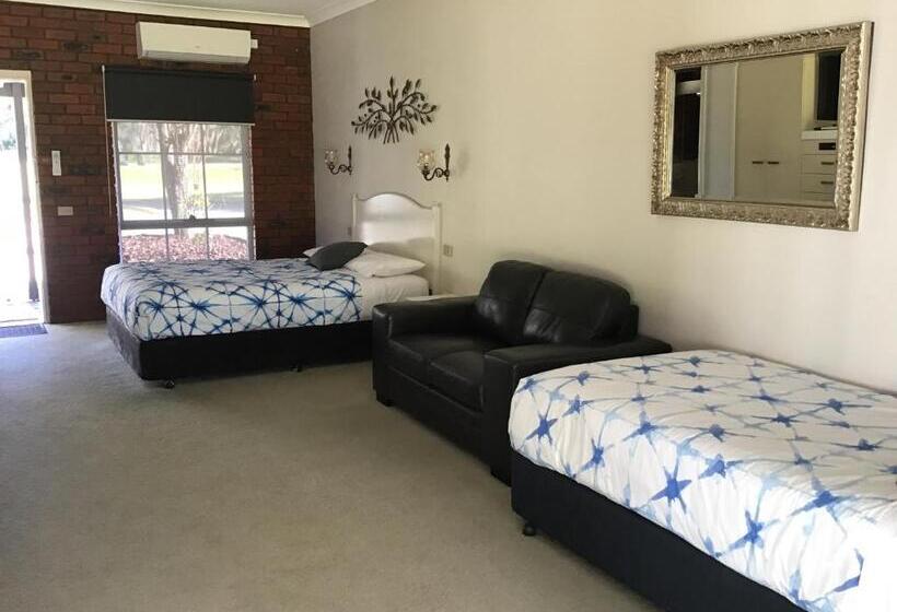 Номер Deluxe, Fairway Views Motor Inn