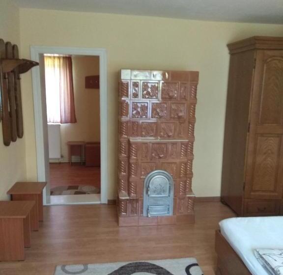 Апартаменты 2 Спальни, Casa Adriana