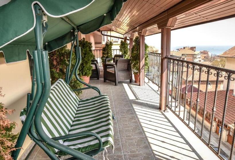 Апартаменты 1 Спальня с Террасой, Dimitur Jekov Guest House
