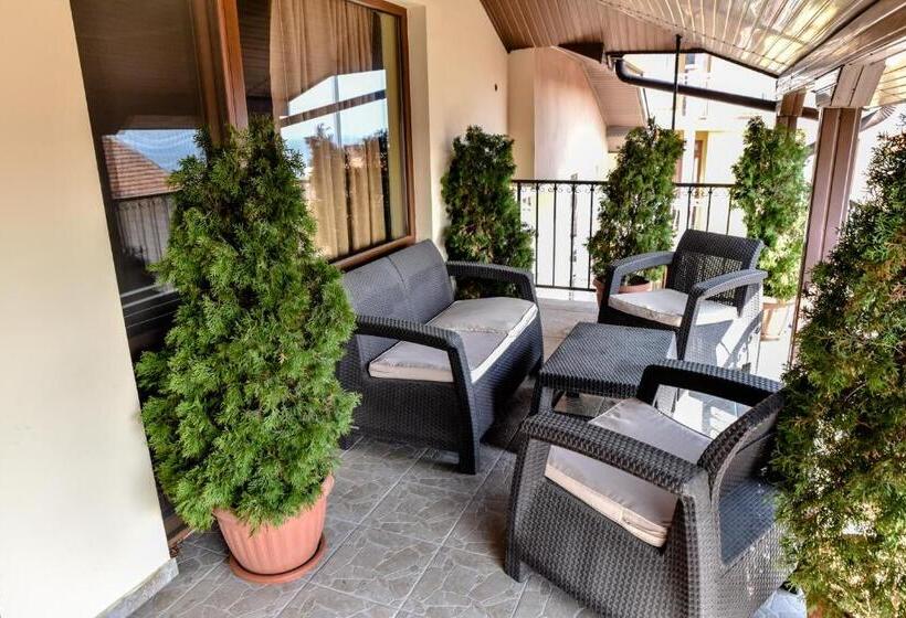 Апартаменты 1 Спальня с Террасой, Dimitur Jekov Guest House