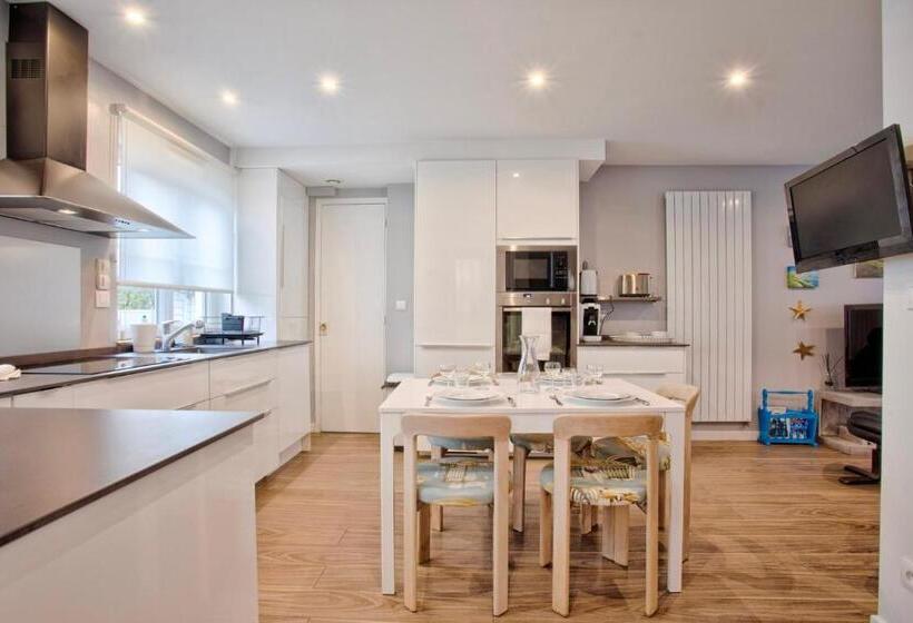 Дом 1 Спальня, La Casa Bella   Calm And Cosy House By The Sea