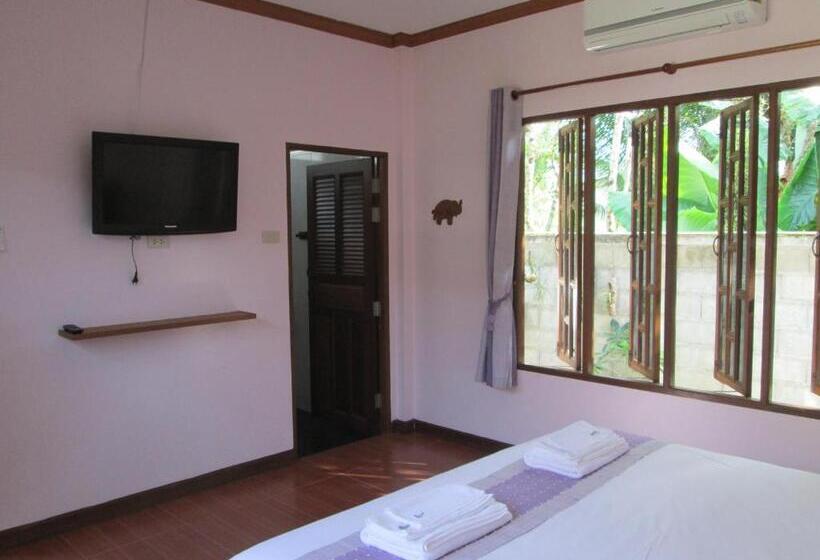 Superior Room with Terrace, Asiana House