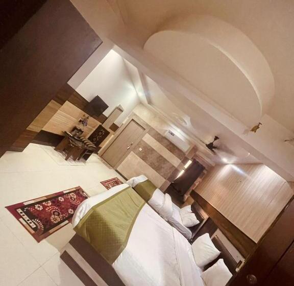 Familjerum, Alpine By The Golden Taj Group And Hotels