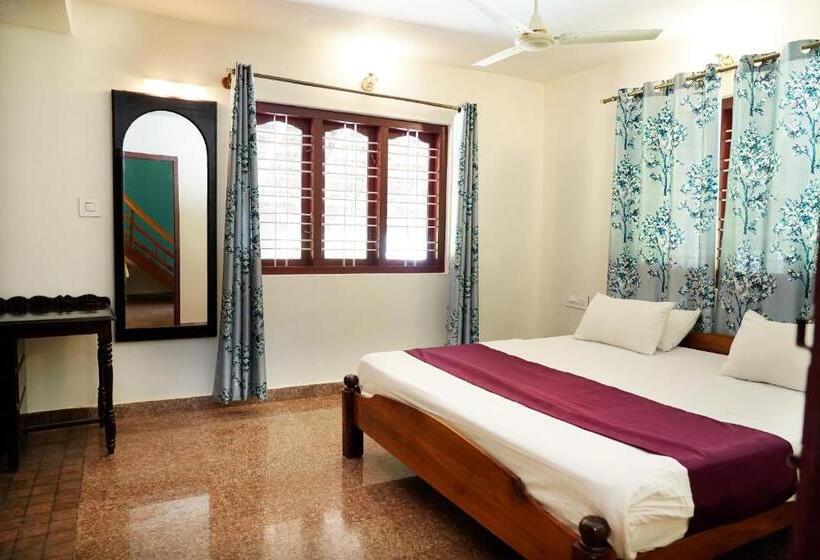 标准三人间, Spring Fields Coorg Homestay