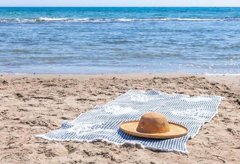 اتاق استاندارد چهار تخته, Maragani Beach Rooms & Breakfast
