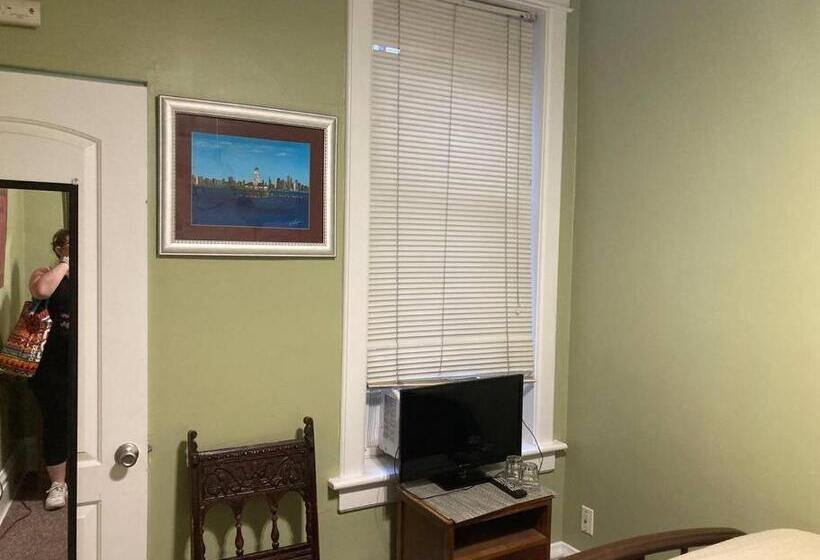 Quarto Estandar, Private Room With Full Size Bed In Lakeview   3c