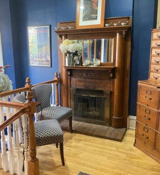 Quarto Estandar, Private Room With Full Size Bed In Lakeview   3c