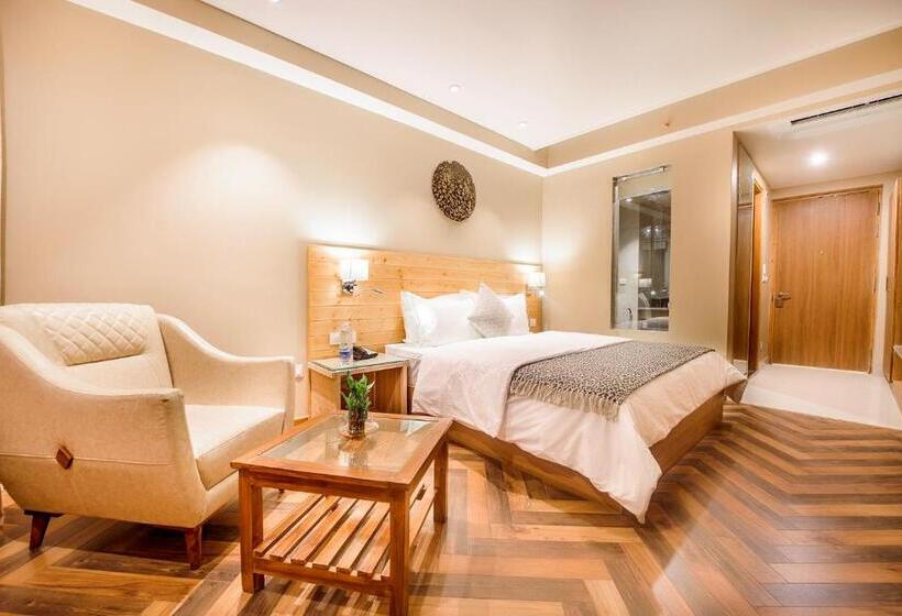 غرفة قياسية ذات إطلالة, Naturevilas Sarovar Portico   Centrally Heated