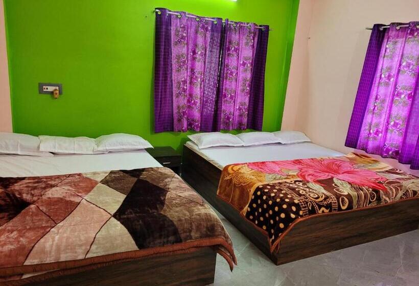 Номер Deluxe, Staymaker Rajdeep Guest House