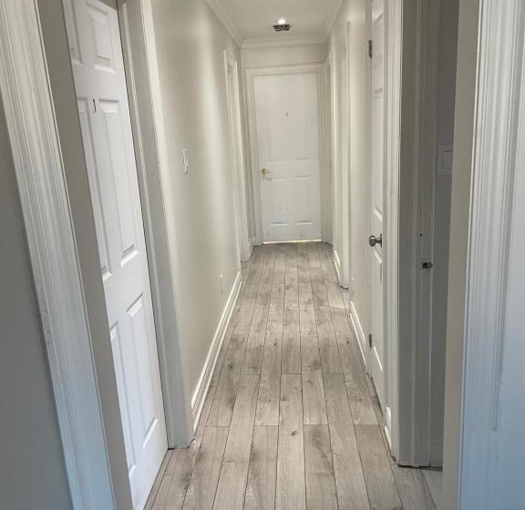 Семейный Номер, Private House