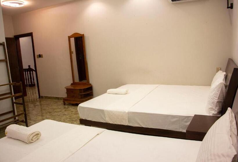 Номер Стандарт Трехместный, Varinias Beach Villa