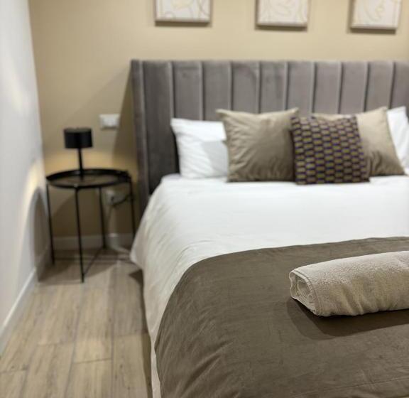 اتاق استاندارد, Celeste Rooms Bed And Breakfast