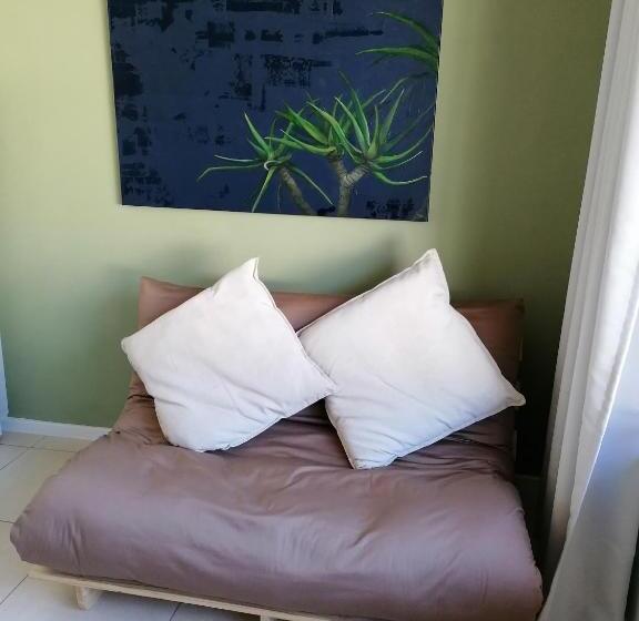 Люкс, Fair Haven Guest Suite Self Catering