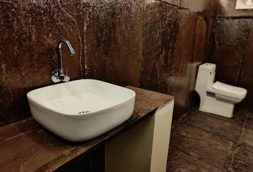 Люкс Superior, Bastar Greens Eco Stays