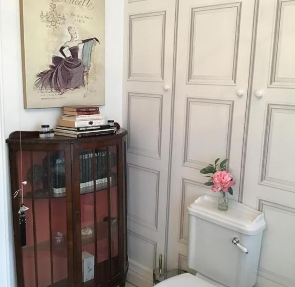 Номер Deluxe, Ten Beacon Hill