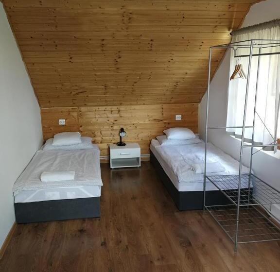 Номер Стандарт Трехместный, Manoka Guest House