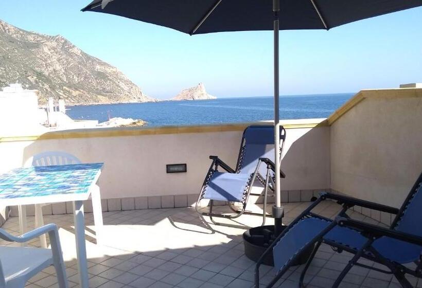 استودیو استاندارد با تراس, The Twins Rooms In Marettimo 1