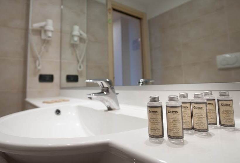 Suite with Terrace, Albaresidence Masera26