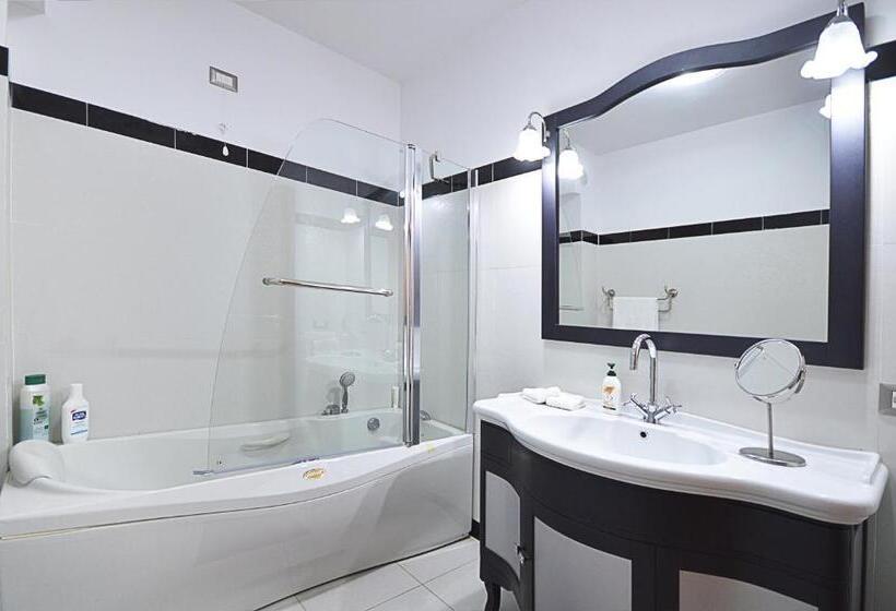 جناح سوبيريور مطل علي البحر, Mar Dei Poeti   Luxury Suites