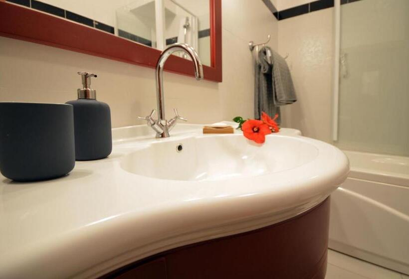 جناح سوبيريور مطل علي البحر, Mar Dei Poeti   Luxury Suites