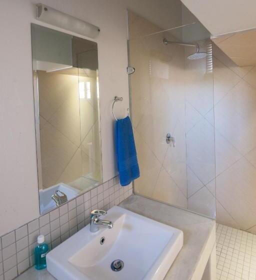 Апартаменты 3 Спальни Вид на Море, Plett Beachfront Accommodation