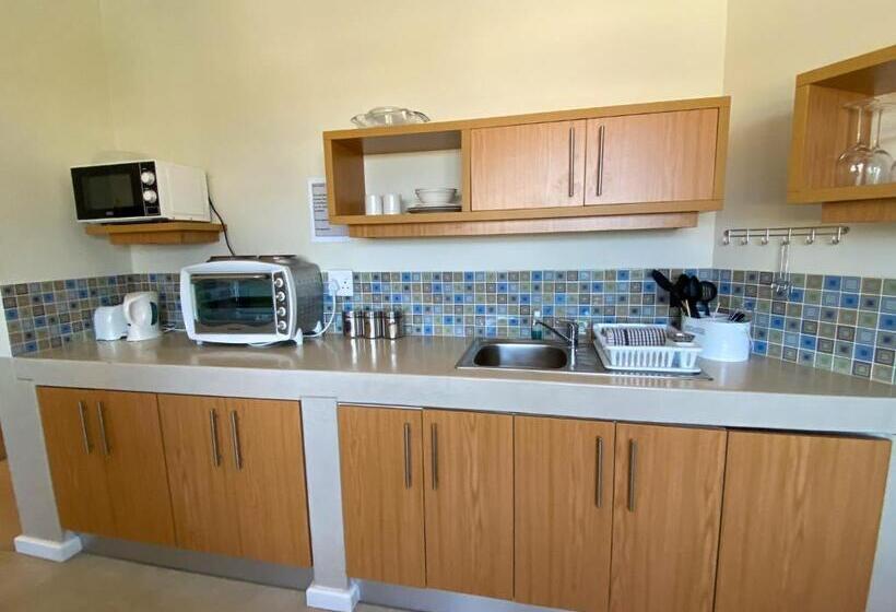 Классический Номер, Plett Beachfront Accommodation