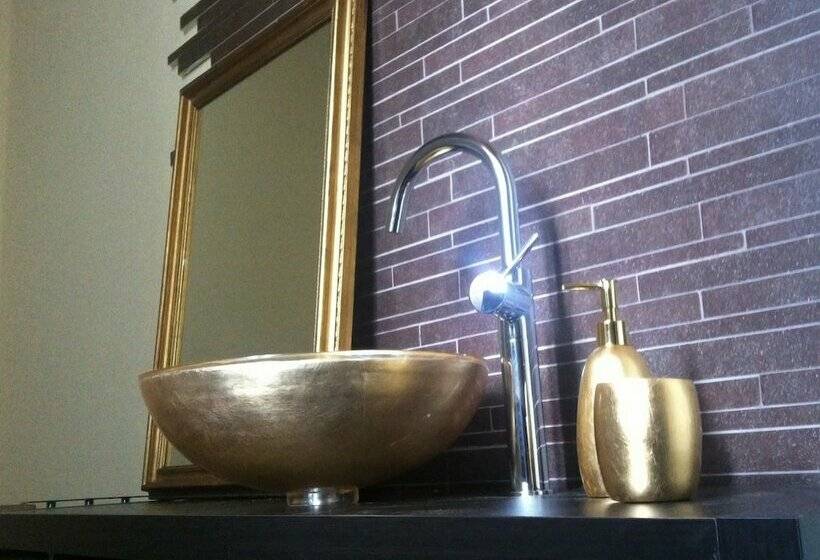 Полулюкс, Relais Villa Gozzi B&b