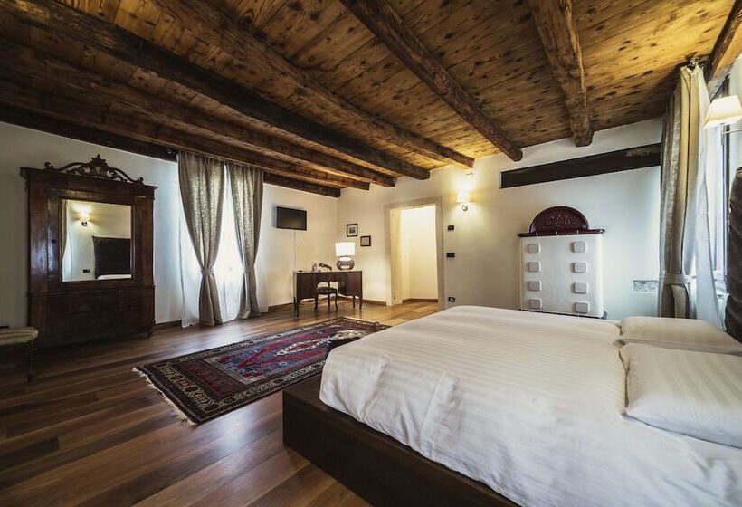 Люкс, Relais Villa Gozzi B&b