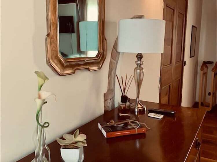 Люкс, Relais Villa Gozzi B&b